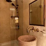 Spacious On Istiklal Avenue *
