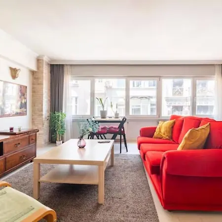Spacious On Istiklal Avenue *